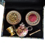 پک مخمل زعفران سرگل ممتاز دو گرم(نگین) قائنات+هل 10 گرم + گل محمدی+ هاون+قوری