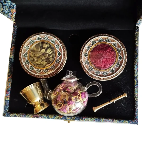 پک مخمل زعفران سرگل ممتاز دو گرم(نگین) قائنات+هل 10 گرم + گل محمدی+ هاون+قوری